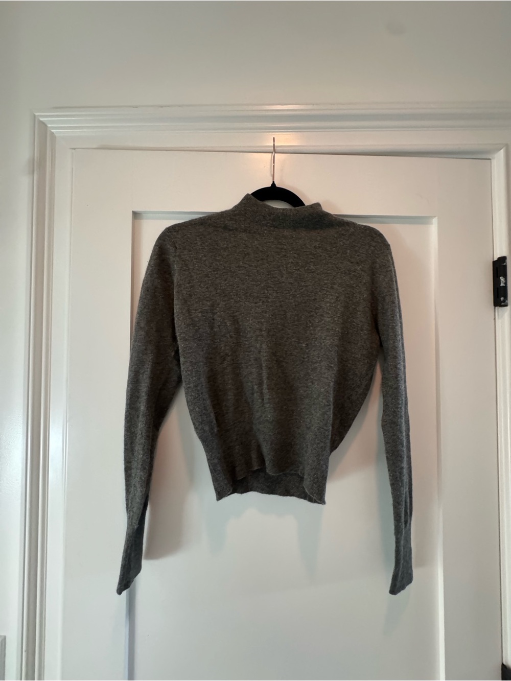 Women's Gray 100% Cashmere Mock Neck Sweater